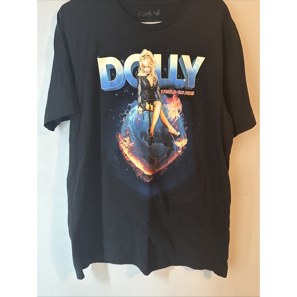 Dolly Parton World On Fire Black SS T-Shirt Size XL